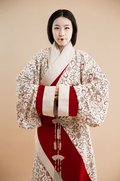 Han dynasty wrap-around robe